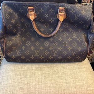 Vintage Louis Vuitton Speedy 35